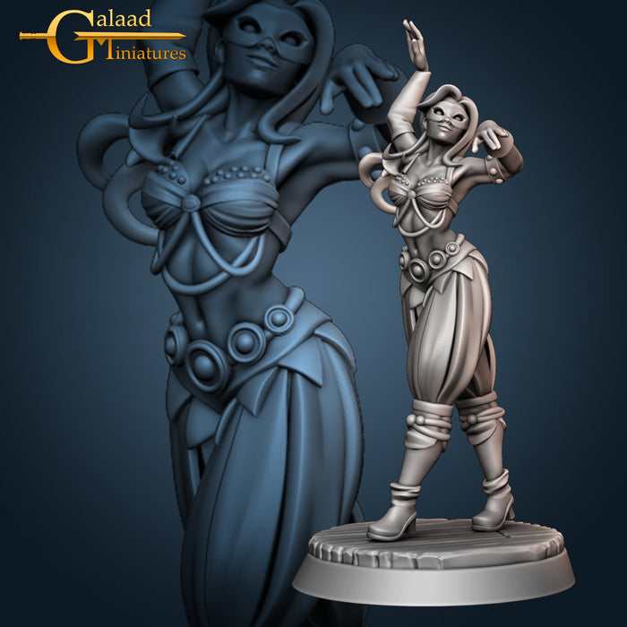 Dancer A | Festival Performers | Fantasy Miniature | Galaad Miniatures TabletopXtra